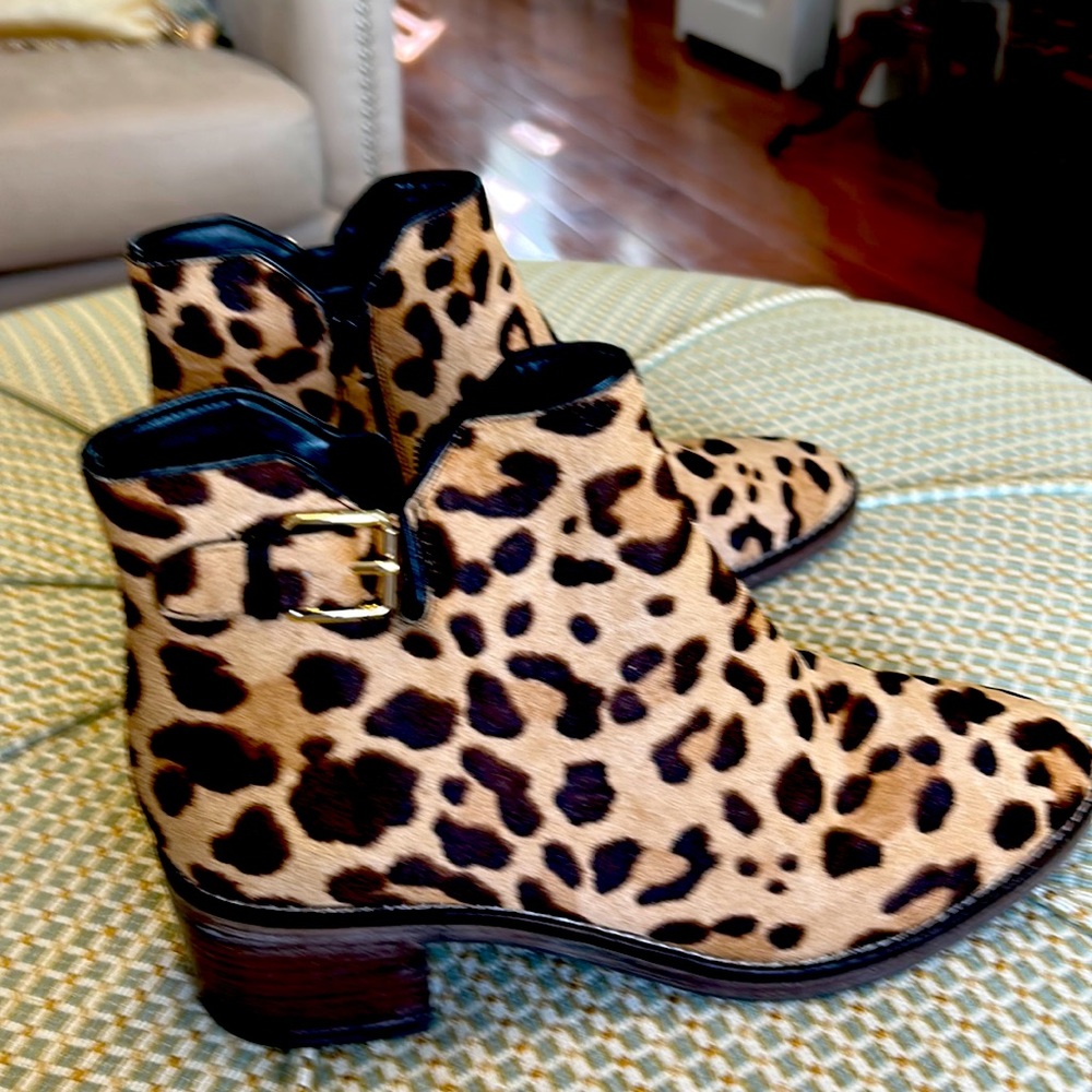 Use one time but its too tight for me great condition no box